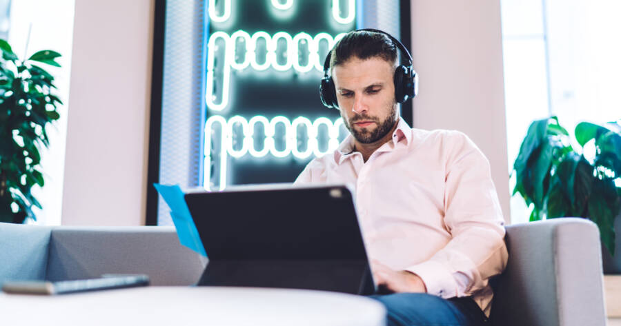 Top Noise-Canceling Headphones for Focused Work Sessions