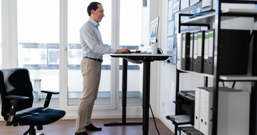 5 Standing Desk Strategies to Reduce Back Pain