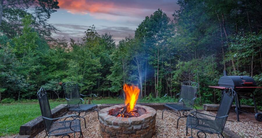 Designing a Backyard Fire Pit Area for Year-Round Use