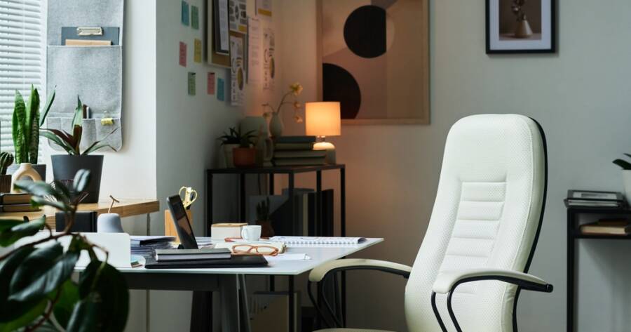 Setting Up a Home Office with Ergonomic Tech That Reduces Strain